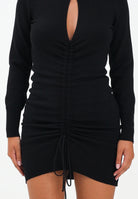 AKEP Abito corto nero da donna regolabile al centro VSKD11015 V8 AKEP 