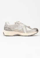 NEW BALANCE Sneakers 1906R panna e argento per uomo e donna U1906RCN . NEW BALANCE 
