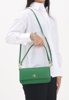 CALVIN KLEIN Borsa a spalla verde da donna con logo LV04K3161G 0K6 CALVIN KLEIN 