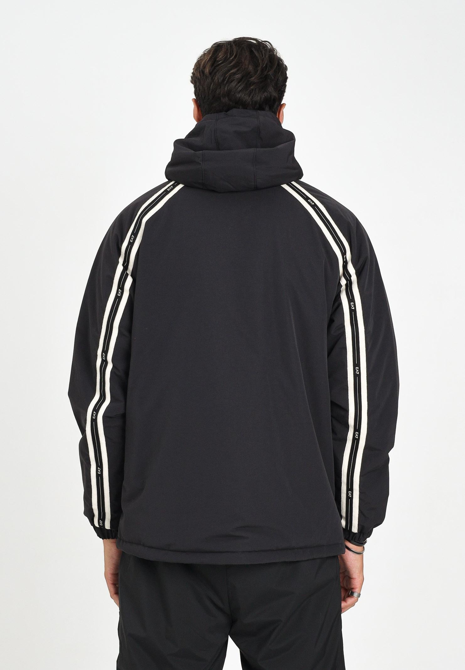 EA7 Piumino nero da uomo con bande logate 7M000975AF16828 UC001 EA7 