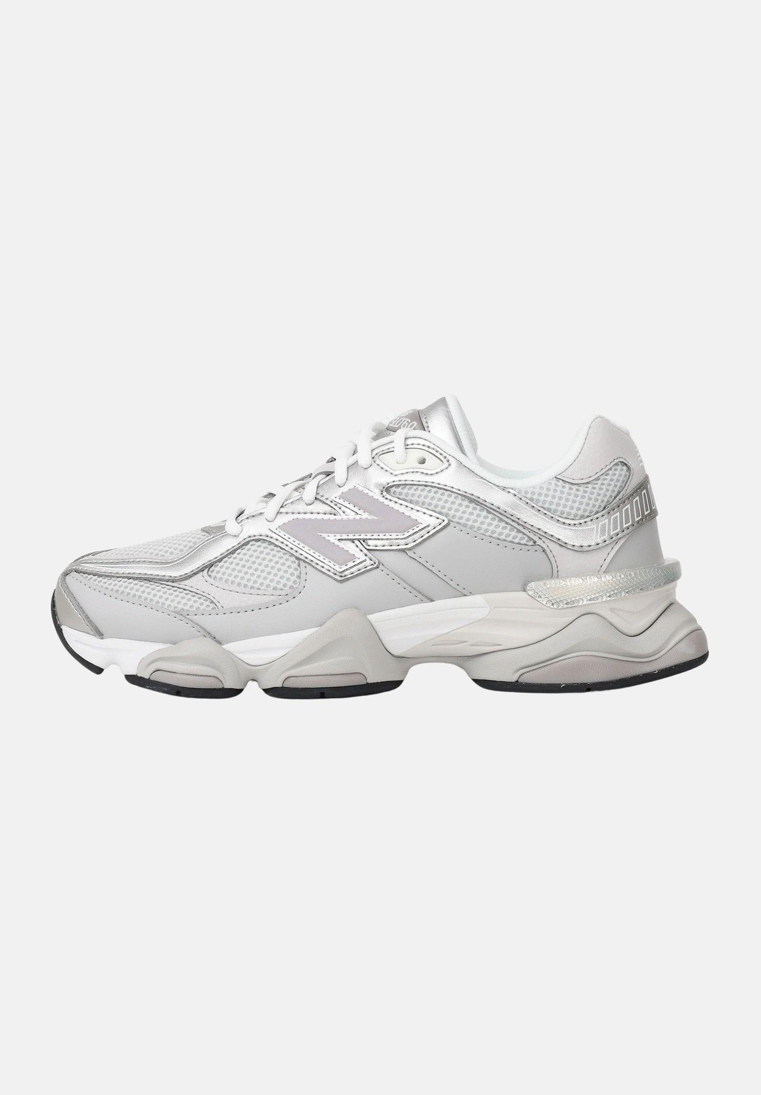 NEW BALANCE Sneakers 9060 argento da uomo U90606MU . NEW BALANCE 