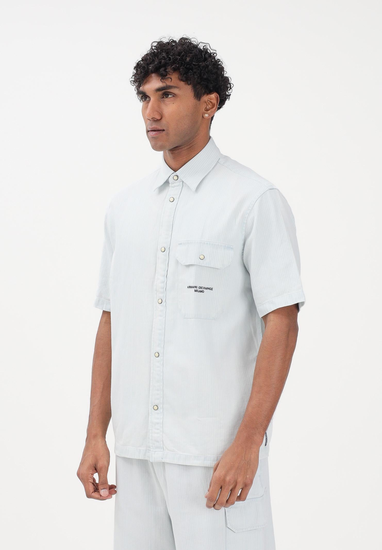 ARMANI EXCHANGE Camicia a manica corta celeste e bianca da uomo con motivo a righe XM002266AF22638 FB380 ARMANI EXCHANGE 