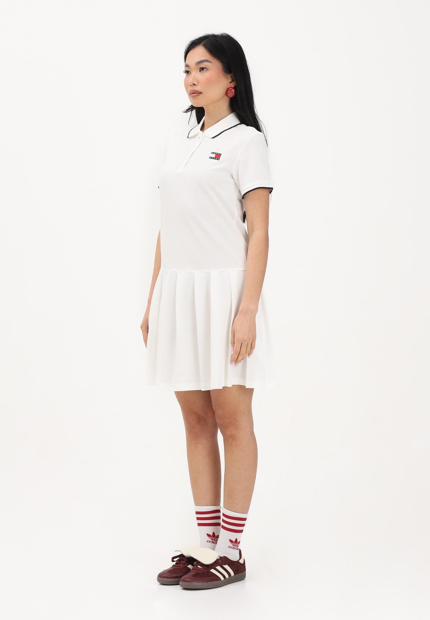 TOMMY JEANS Abito corto bianco da donna dallo stile sporty-chic DW0DW22328 YBL TOMMY JEANS 