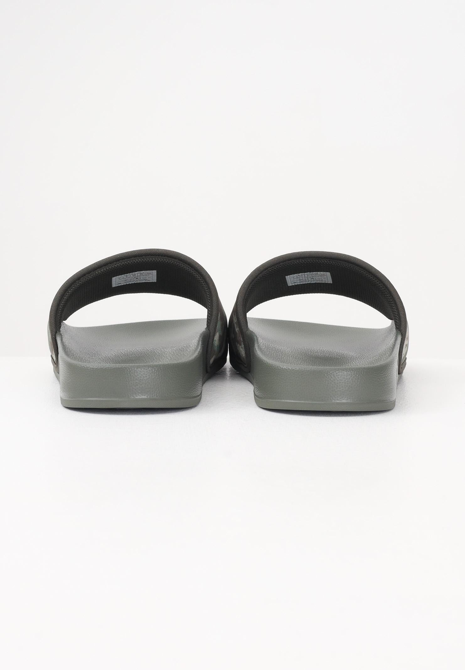 THE NORTH FACE Ciabatte Base Camp Slides III verde mimetico da uomo NF0A4T2RIYL1 . THE NORTH FACE 