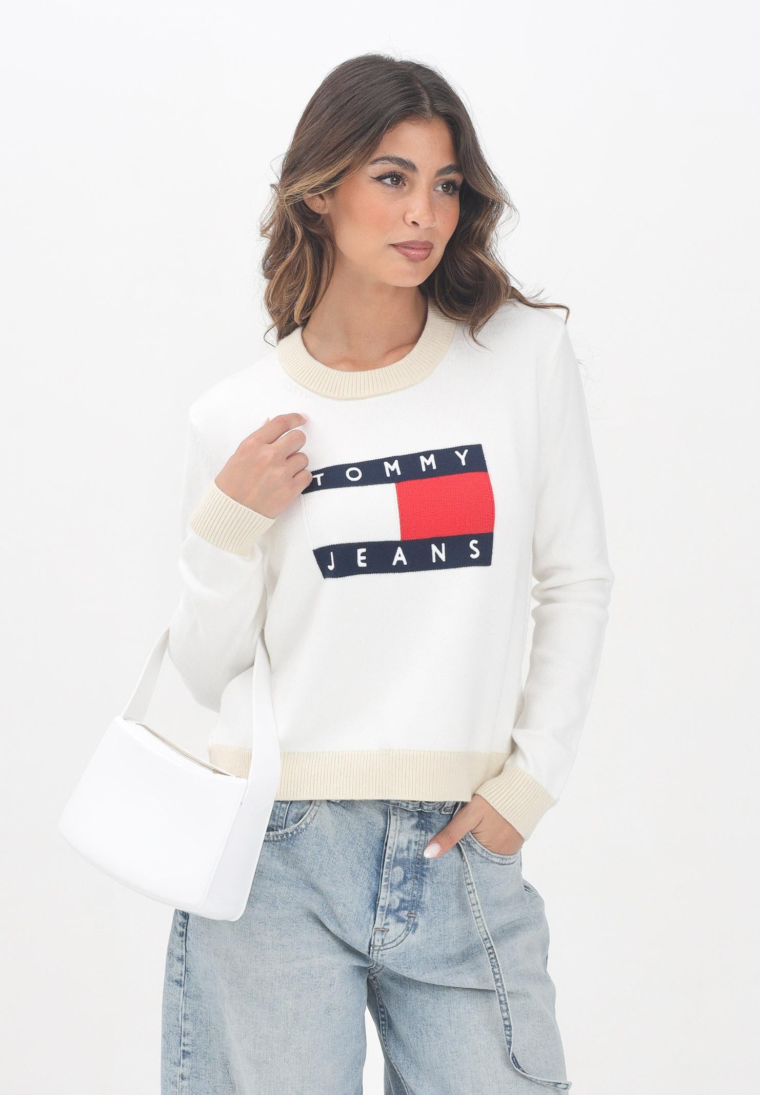 TOMMY JEANS Maglioncino girocollo panna da donna con logo DW0DW20970YBL  TOMMY JEANS 