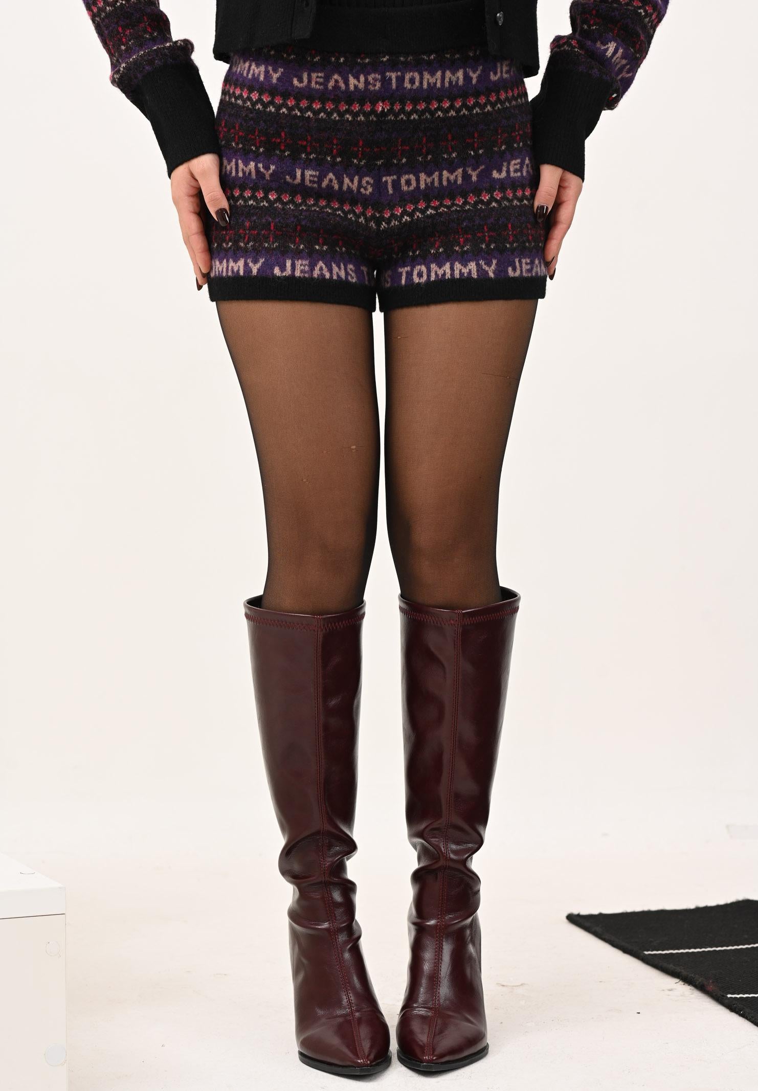 TOMMY JEANS Shorts nero da donna con motivo Fair Isle DW0DW22166BDS . TOMMY JEANS 