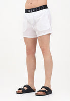 DSQUARED2 Shorts mare bianco da uomo con fascia elastica logata D7B646260 100 DSQUARED2 