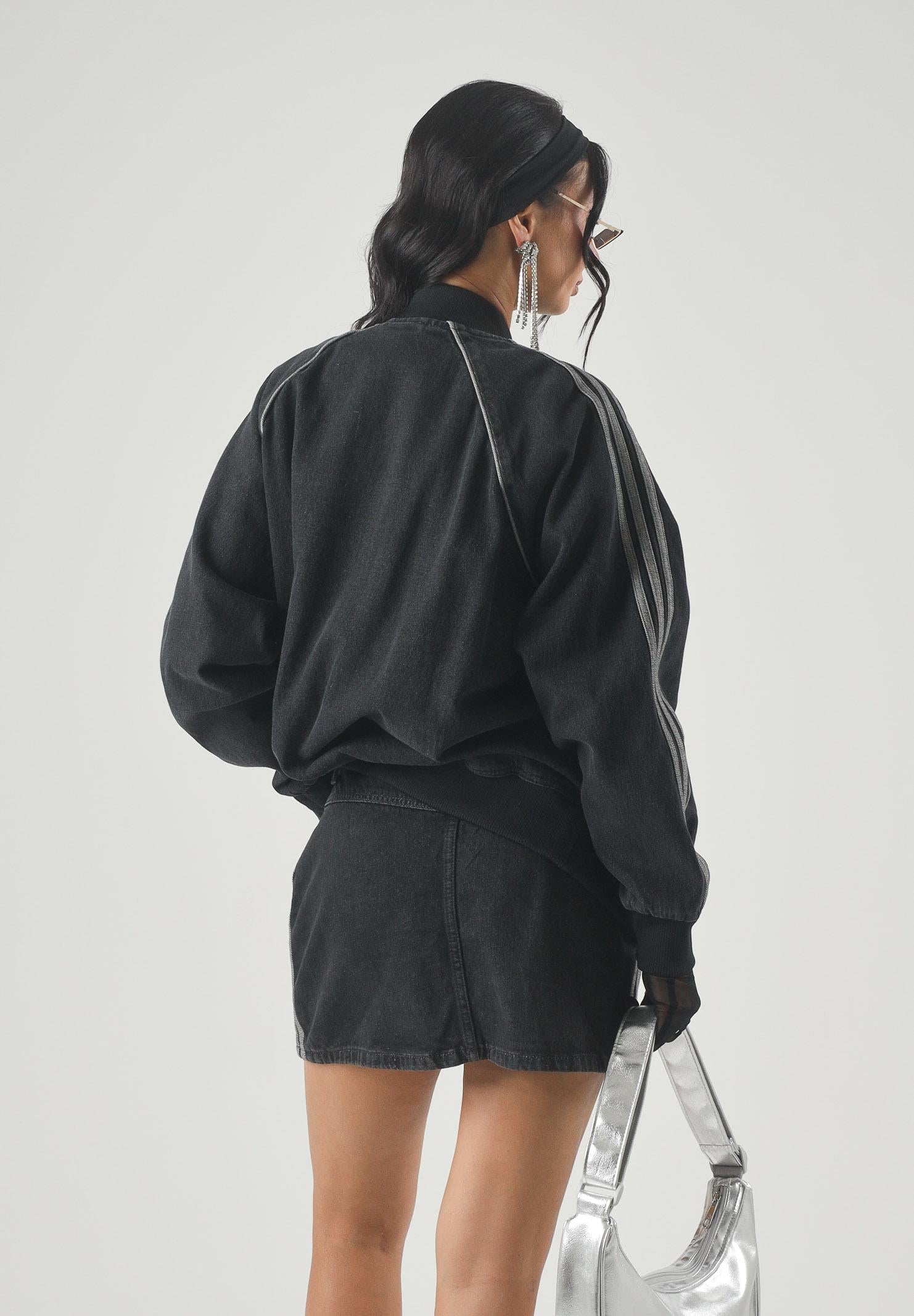 ADIDAS ORIGINALS  giacca SST Oversized Denim Tracktop True Black Denim nera donna. KQ6471 . ADIDAS ORIGINALS 