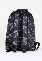 MARCELO BURLON COUNTY OF MILAN Zaino nero per uomo e donna con stampa all-over effetto pitone COMAF250111  MARCELO BURLON COUNTY OF MILAN 