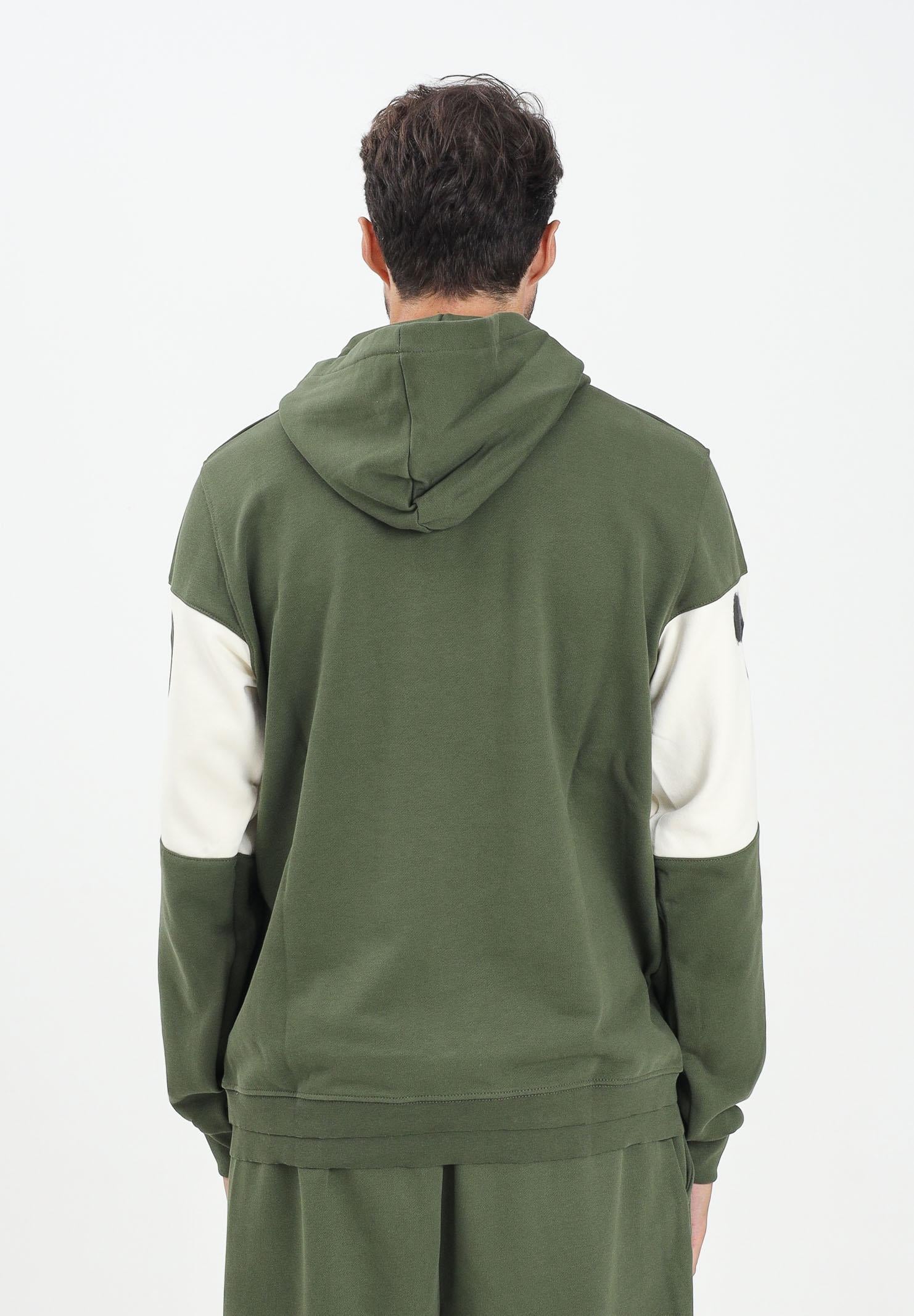 DISCLAIMER Felpa con cappuccio verde da uomo rifinita da inserto panna con logo 25IDS55362 VELA DISCLAIMER 