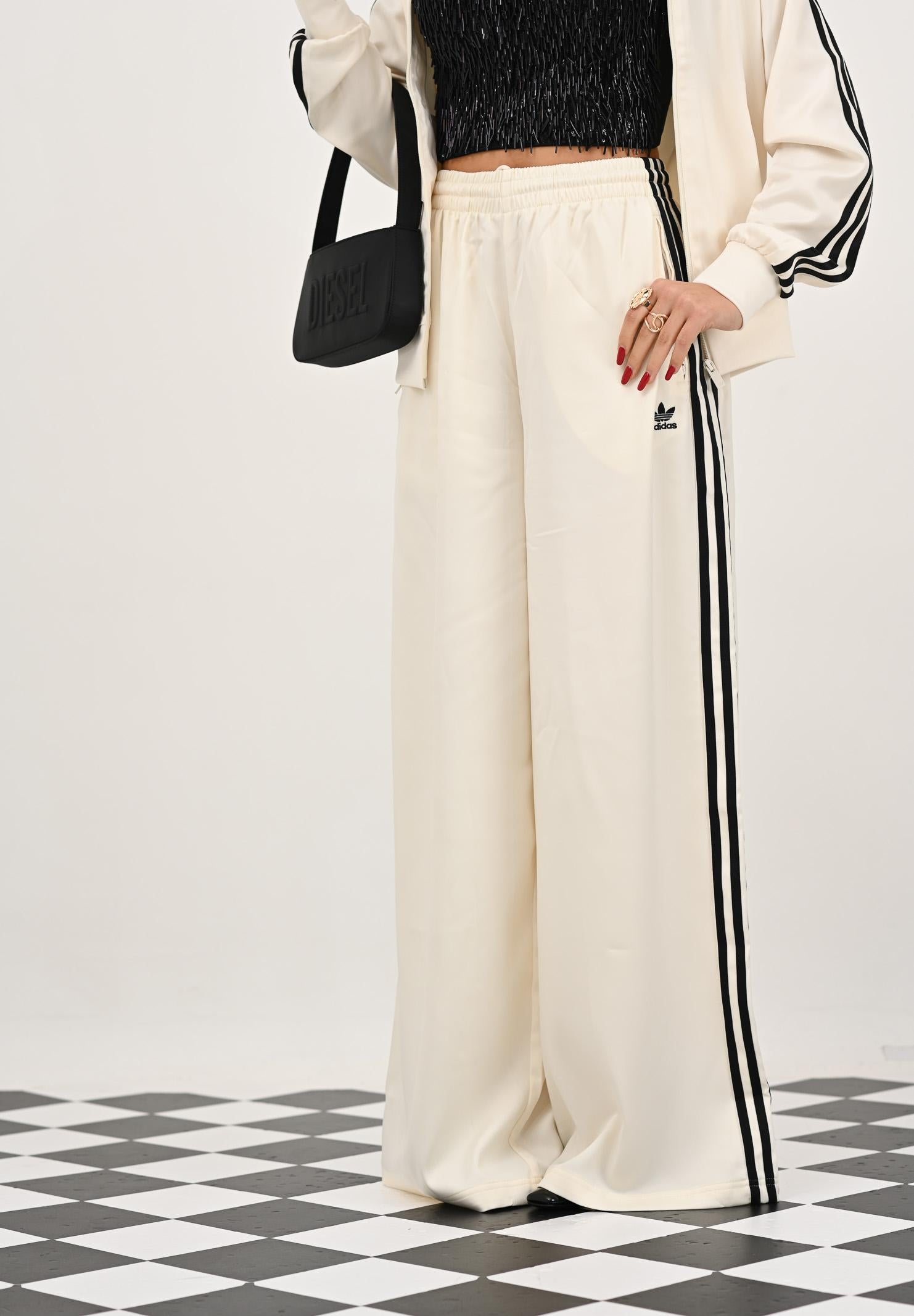 ADIDAS ORIGINALS Pantalone sportivo Adicolor Satin Wide Leg panna da donna KD2542 . ADIDAS ORIGINALS 