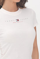 TOMMY JEANS T-shirt a manica corta bianco sporco da donna con logo lineare DW0DW21422YBH  TOMMY JEANS 
