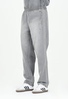 ADIDAS ORIGINALS Pantalone sportivo Adicolor Loose Denim Stone in denim grigio da uomo JW5920 . ADIDAS ORIGINALS 