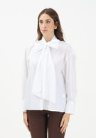 VICOLO Camicia a manica lunga bianca da donna con fiocco TF0483 BI VICOLO 