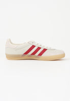 ADIDAS ORIGINALS Sneakers GAZELLE INDOOR AYAKKABI beige e rosse per uomo e donna IH9676 . ADIDAS ORIGINALS 