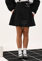 GCDS Gonna corta nera da donna dallo stile college B2CW3206KJ7 99 GCDS 