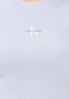 CALVIN KLEIN JEANS T-shirt a manica corta celeste da donna con logo LV047AB802TKF . CALVIN KLEIN JEANS 