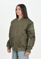 MAISON MARGIELA Bomber verde per donna, ragazzi e bambini con Patch Numeric M60832MM03B M6514 MAISON MARGIELA 