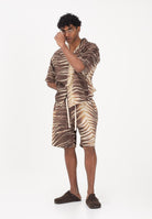 JUST CAVALLI Shorts beige da uomo con stampa animalier effetto tigre 80OADF02CNF06 R83 JUST CAVALLI 