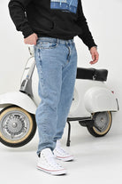 Sneakers CHUCK TAYLOR ALL STAR CLASSIC bianche per uomo e donna M7650C . CONVERSE 