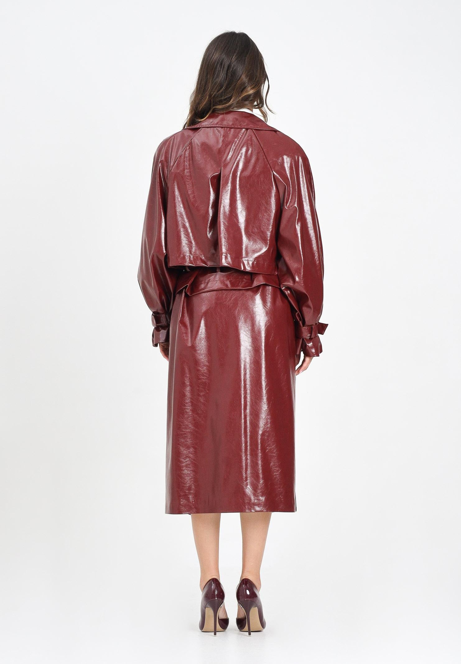 SIMONA CORSELLINI Trench effetto vinile in color bordeaux lucido da donna A25CPTH00101-C00026 V0752 SIMONA CORSELLINI 