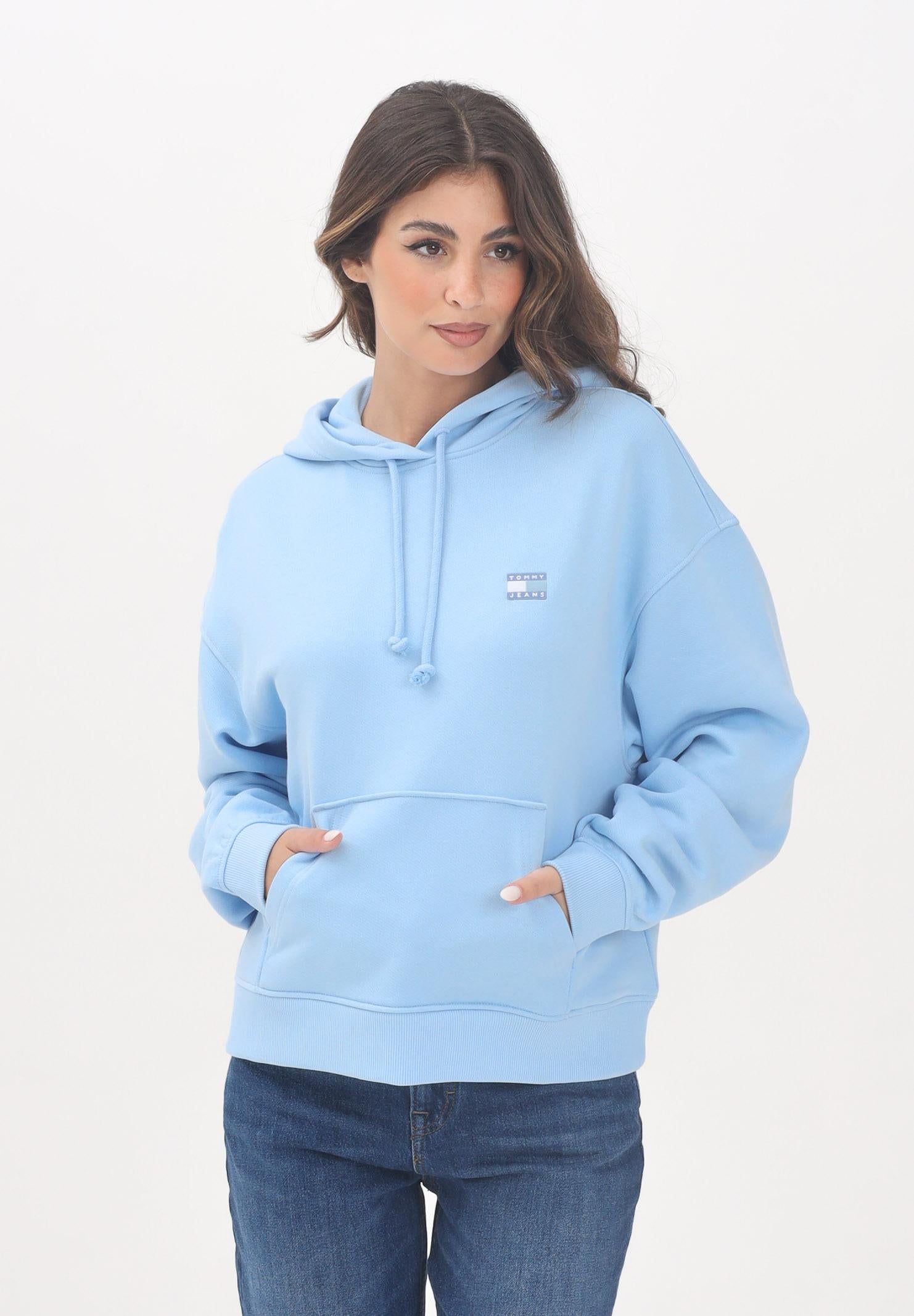 TOMMY JEANS Felpa con cappuccio azzurra da donna rifinita da logo DW0DW19414C1T  TOMMY JEANS 