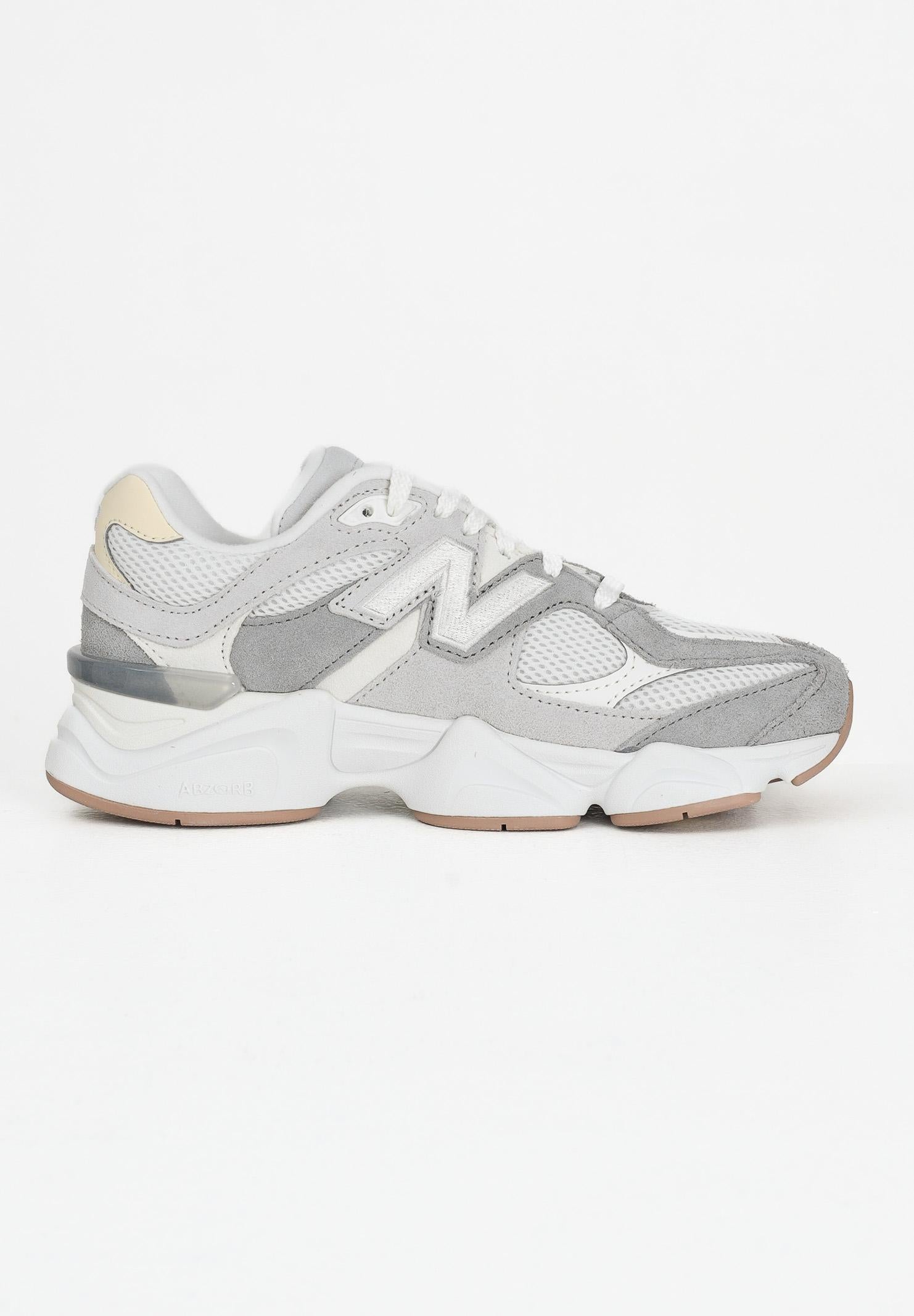NEW BALANCE Sneakers 9060 grigie per uomo e donna GC9060AB . NEW BALANCE 