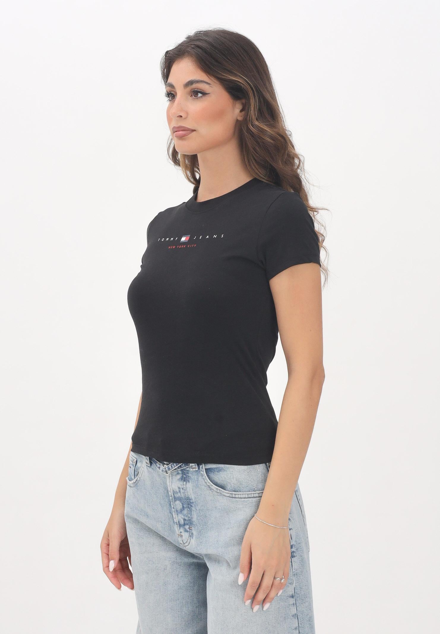 TOMMY JEANS T-shirt a manica corta nera da donna con logo DW0DW21422BDS  TOMMY JEANS 