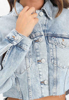 TOMMY JEANS Giubbotto crop in denim chiaro da donna con logo DW0DW210631A5  TOMMY JEANS 