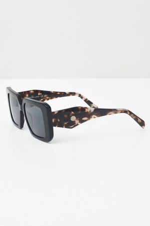 CRISTIAN LEROY Occhiali da sole da donna con montatura squadrata in acetato nero lucido e aste in fantasia tartarugata 25072 01 CRISTIAN LEROY 