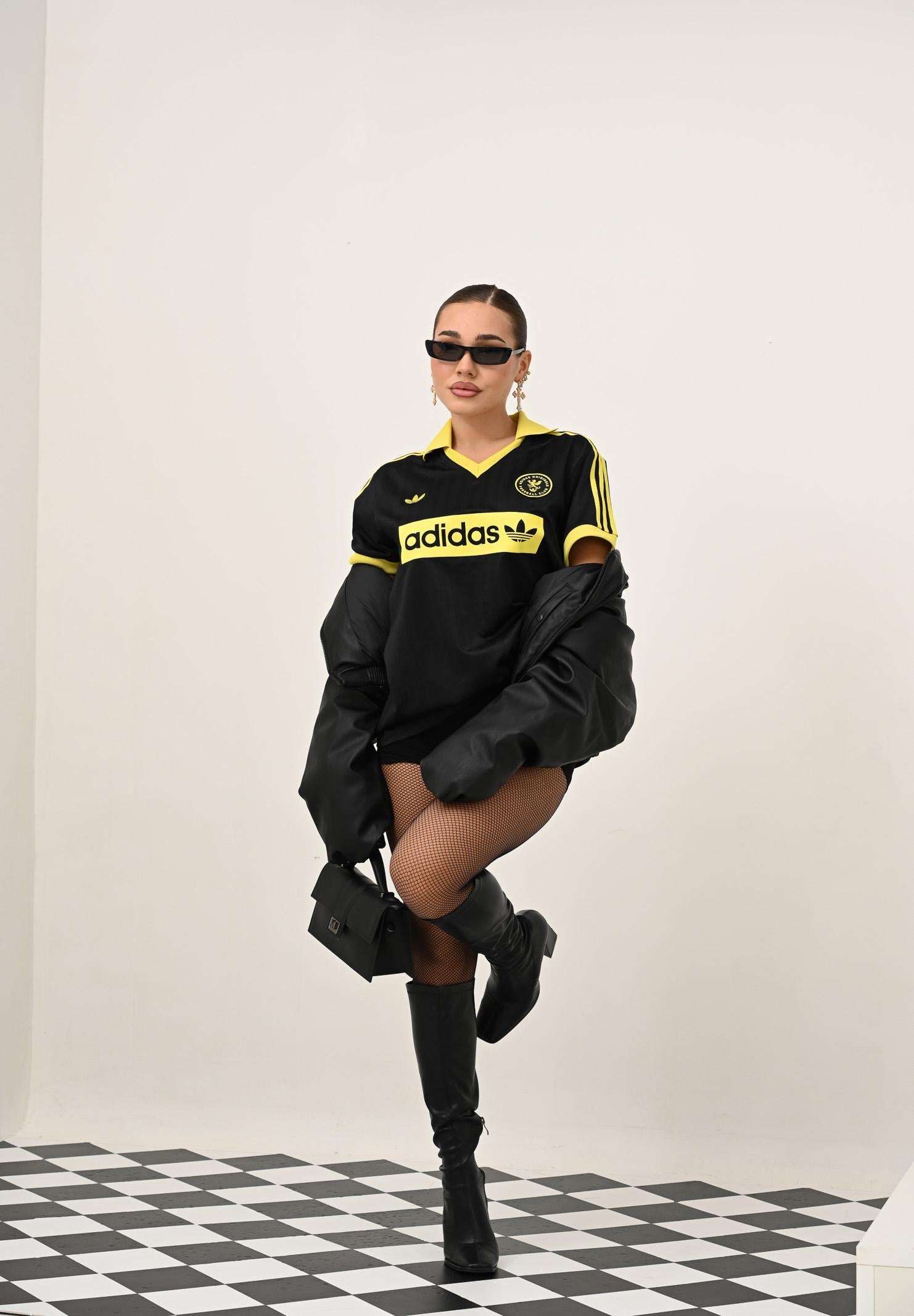 ADIDAS ORIGINALS Polo Graphic Football-Inspired Jersey nera da donna JW2562 . ADIDAS ORIGINALS 