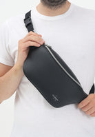 CALVIN KLEIN Marsupio nero da uomo con logo LV04G3012G UB1 CALVIN KLEIN 