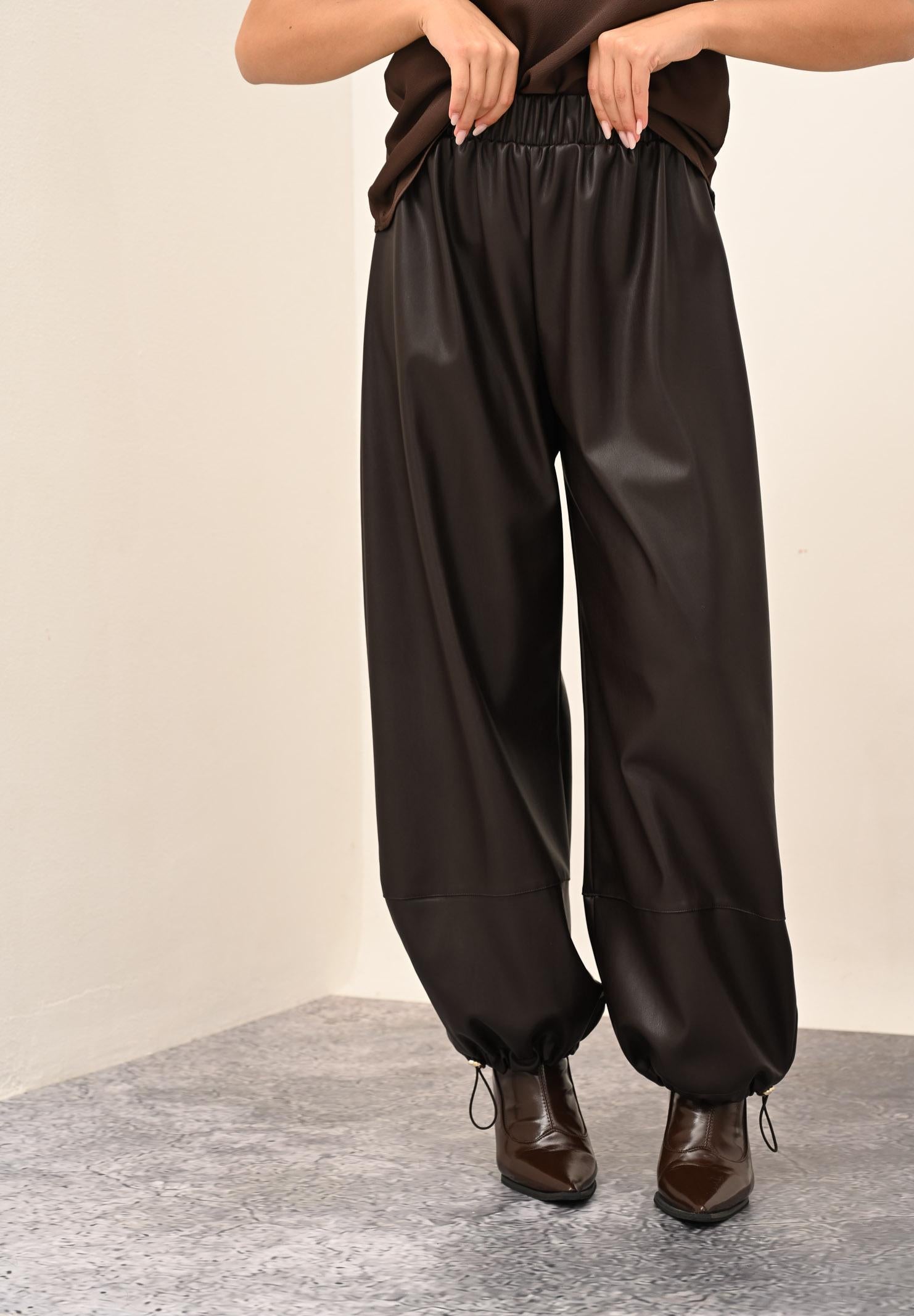 VICOLO Pantalone in ecopelle marrone da donna TF1043 MA VICOLO 