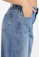 VICOLO Jeans Cornelia in denim chiaro da donna DF5024 VU VICOLO 
