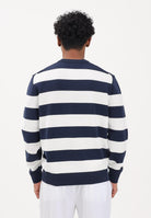 LACOSTE Maglioncino girocollo bianco e blu da uomo con motivo a righe vistose AH0608 HHW LACOSTE 