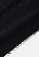 ELISABETTA FRANCHI Pashmina nera da donna caratterizzata dal pattern all-over con logo SC10F56E2 110 ELISABETTA FRANCHI 