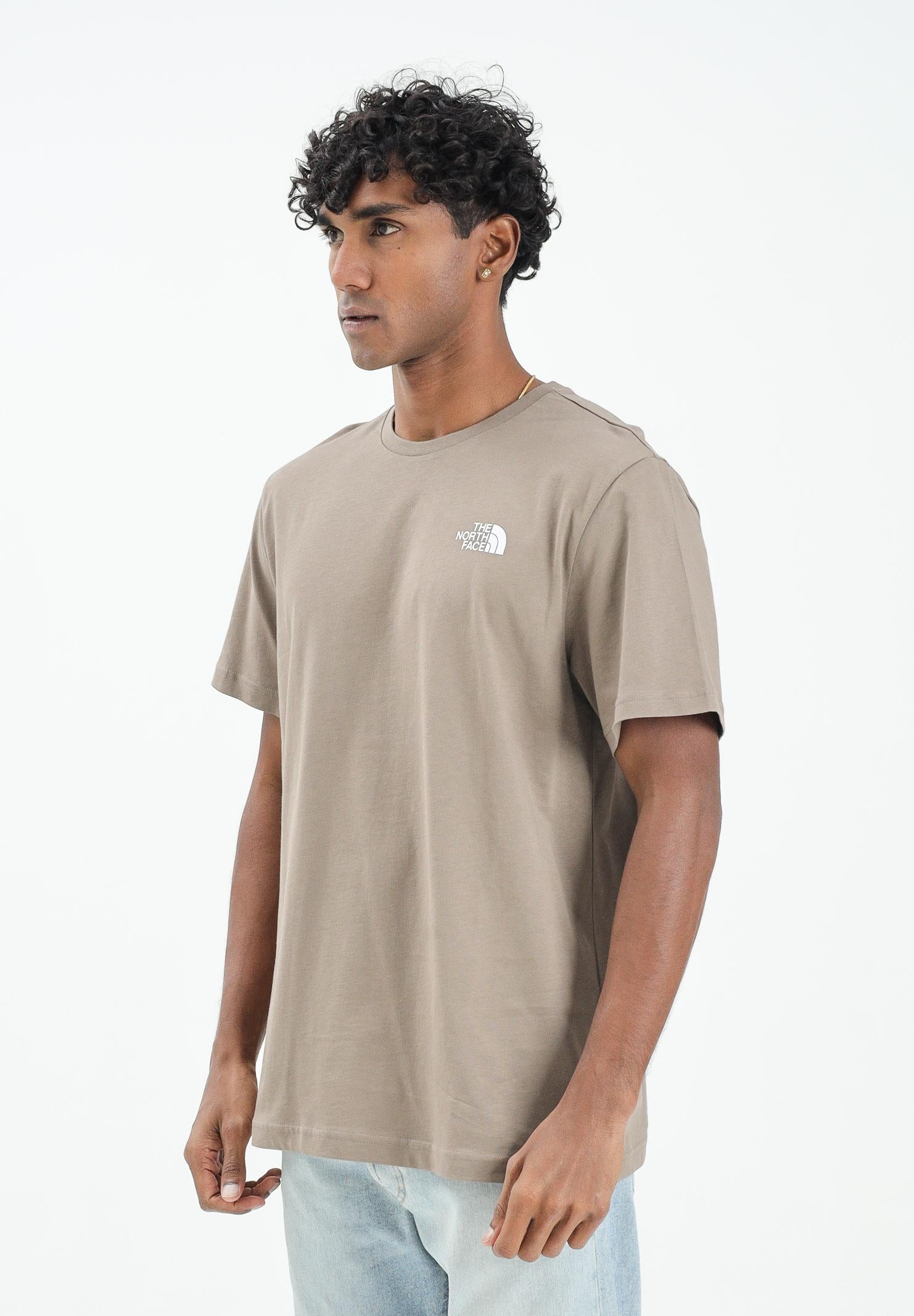 THE NORTH FACE T-shirt a manica corta NSE Reflective Box beige da uomo NF0A87NPE1Q1 . THE NORTH FACE 