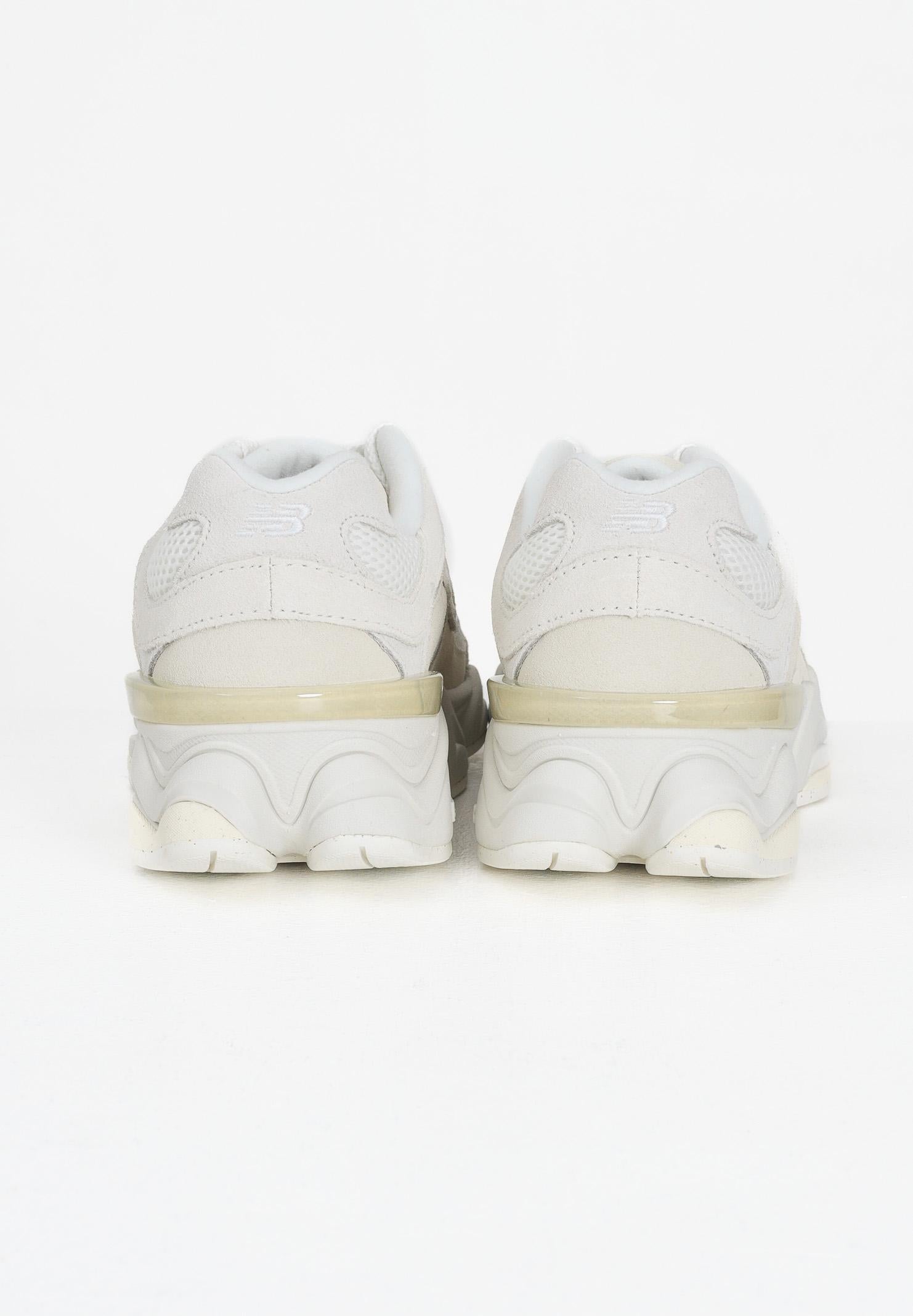 NEW BALANCE Sneakers 9060 panna per uomo e donna GC9060ER  NEW BALANCE 