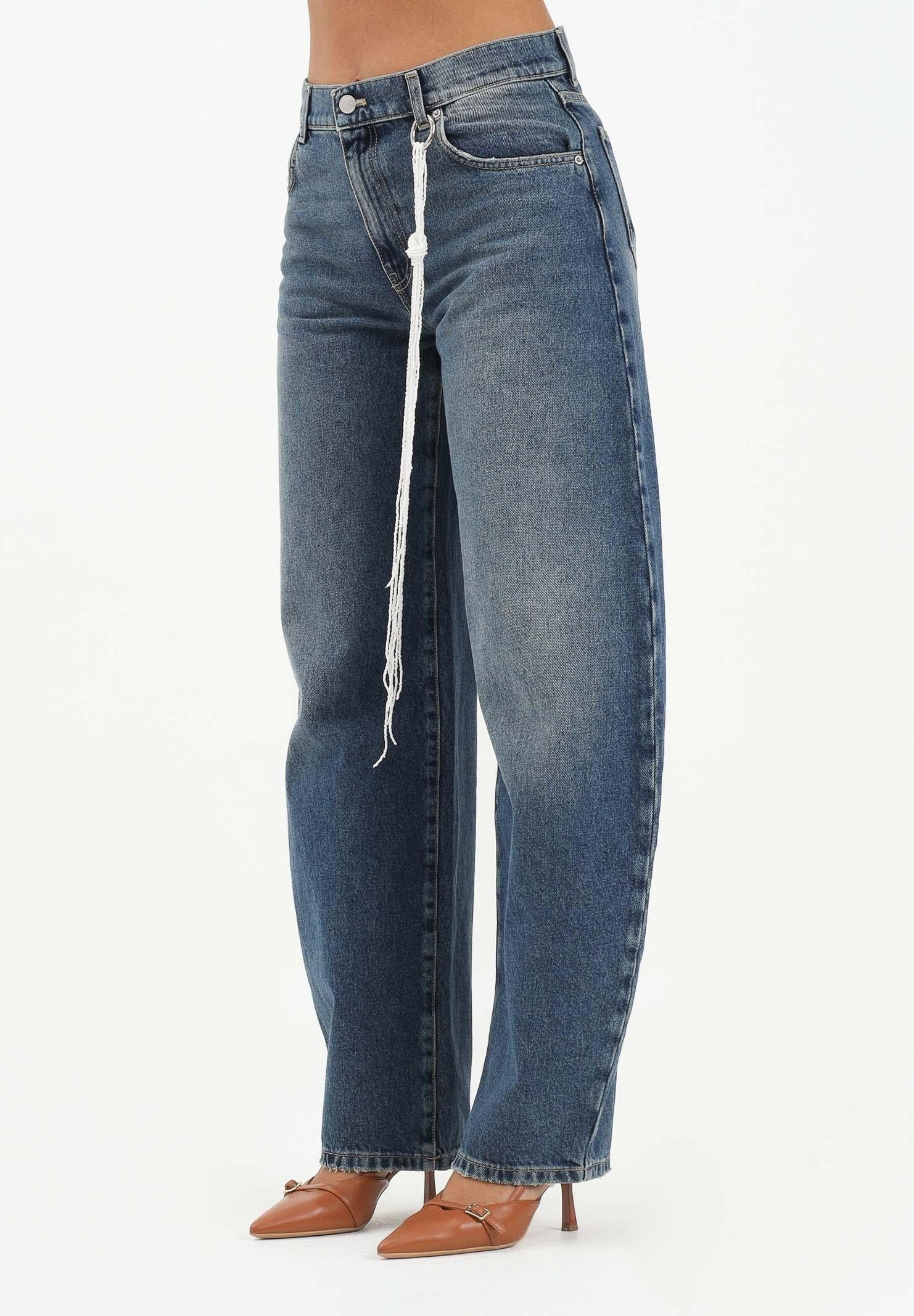 VICOLO Jeans ballon Denise in denim blu da donna con ciondolo DF5106 VU VICOLO 