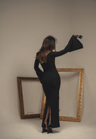 SANTAS Abito lungo LUMIÈRE nero da donna con manica svasata PV2601 NE SANTAS 