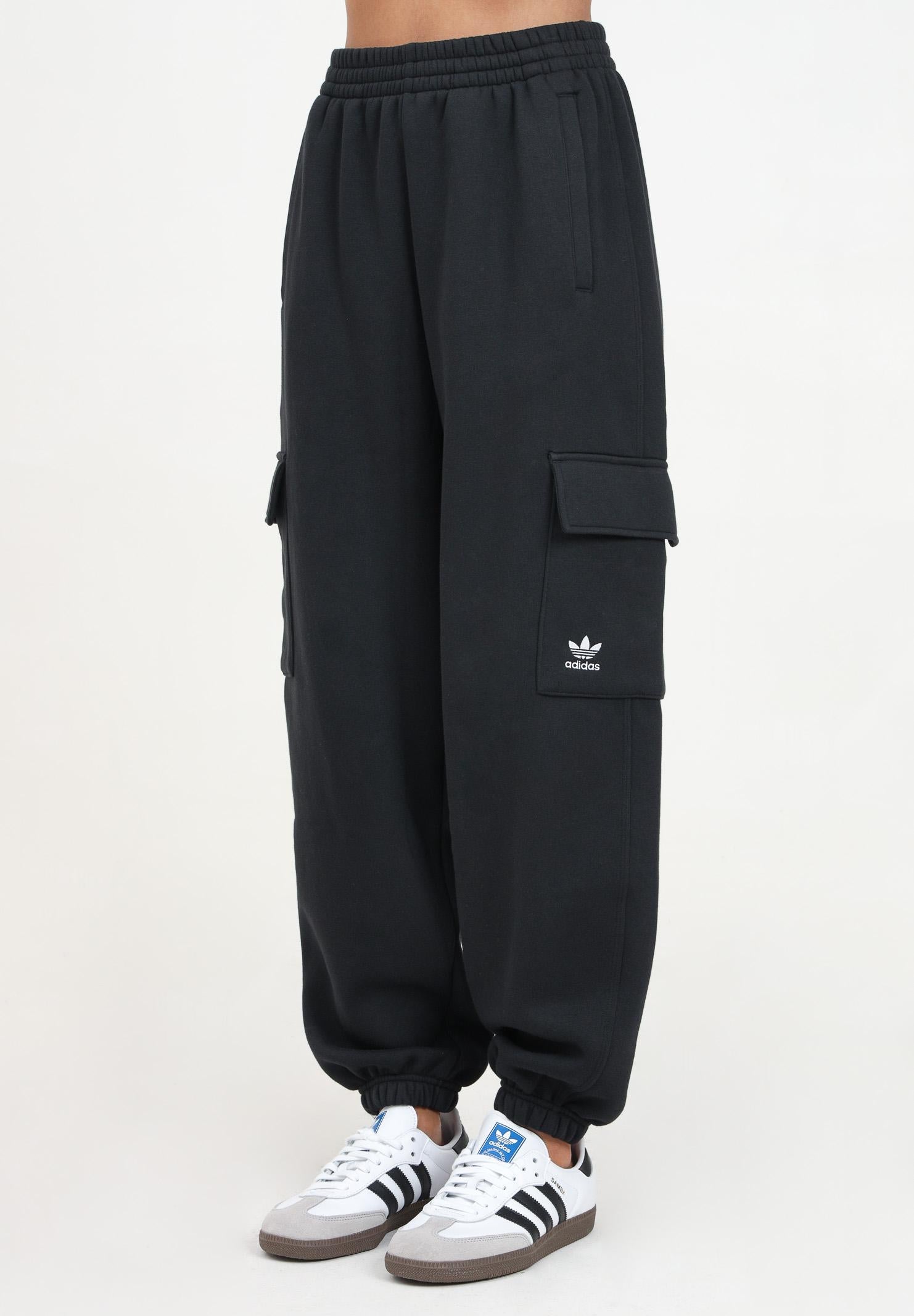 ADIDAS ORIGINALS Pantalone sportivo Essentials Fleece Cargo nero da donna IY9689  ADIDAS ORIGINALS 