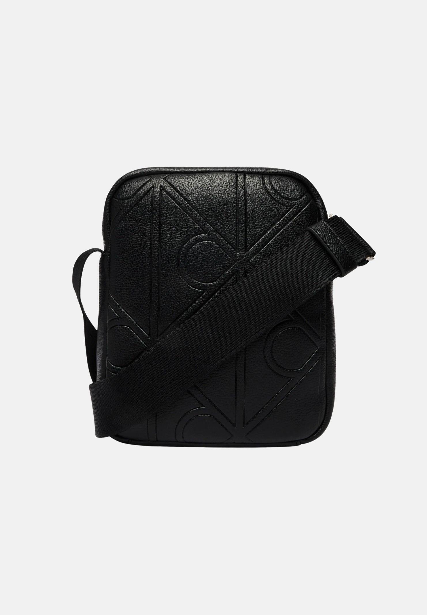 CALVIN KLEIN borsa a tracolla Emblem AOP Emboss Reporter colore black, nero, uomo LV04D3331G UB1 CALVIN KLEIN 