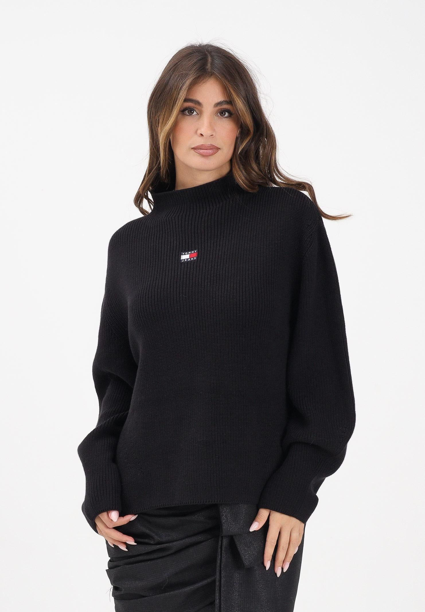 TOMMY JEANS Maglioncino girocollo nero da donna con ricamo logo DW0DW21676BDS  TOMMY JEANS 