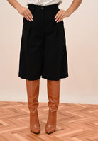 VICOLO Bermuda nero da donna TF1136 NE VICOLO 