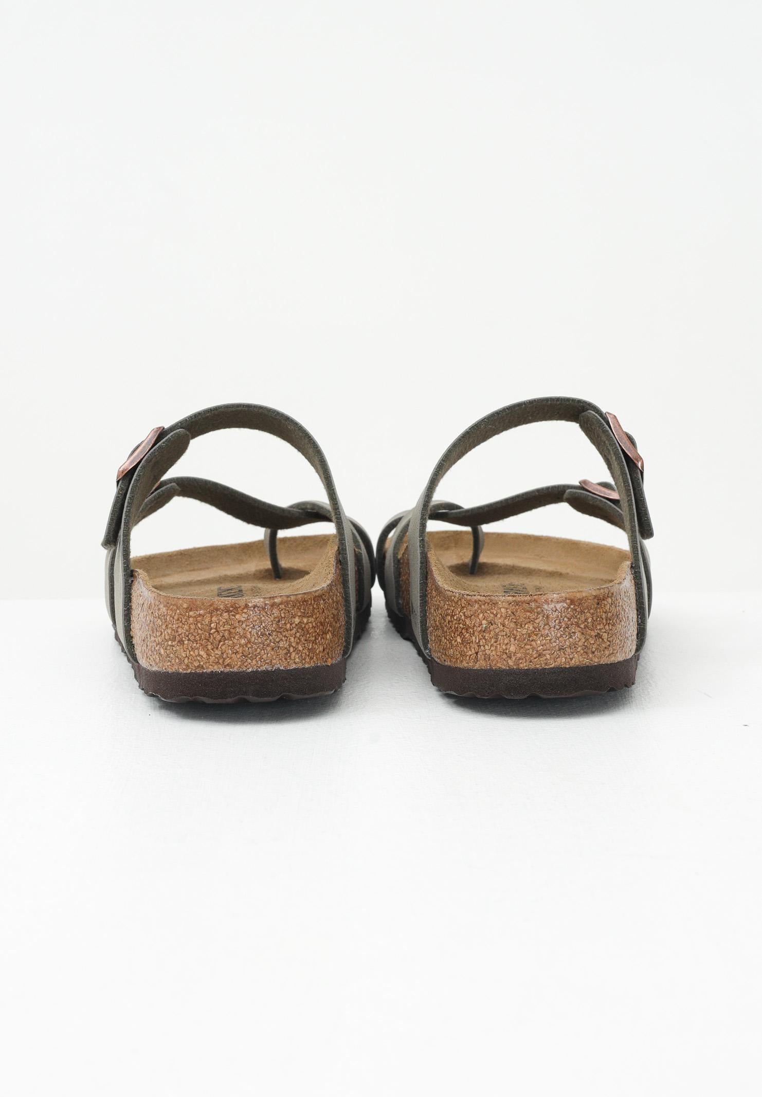 BIRKENSTOCK Infradito Mayari color pietra: stile e comfort per uomo e donna