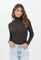 ONLY Maglioncino a collo alto marrone da donna 15165075 ChocolateTorte ONLY 