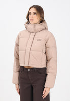 TOMMY JEANS Piumino beige da donna con logo DW0DW21624GUQ  TOMMY JEANS 