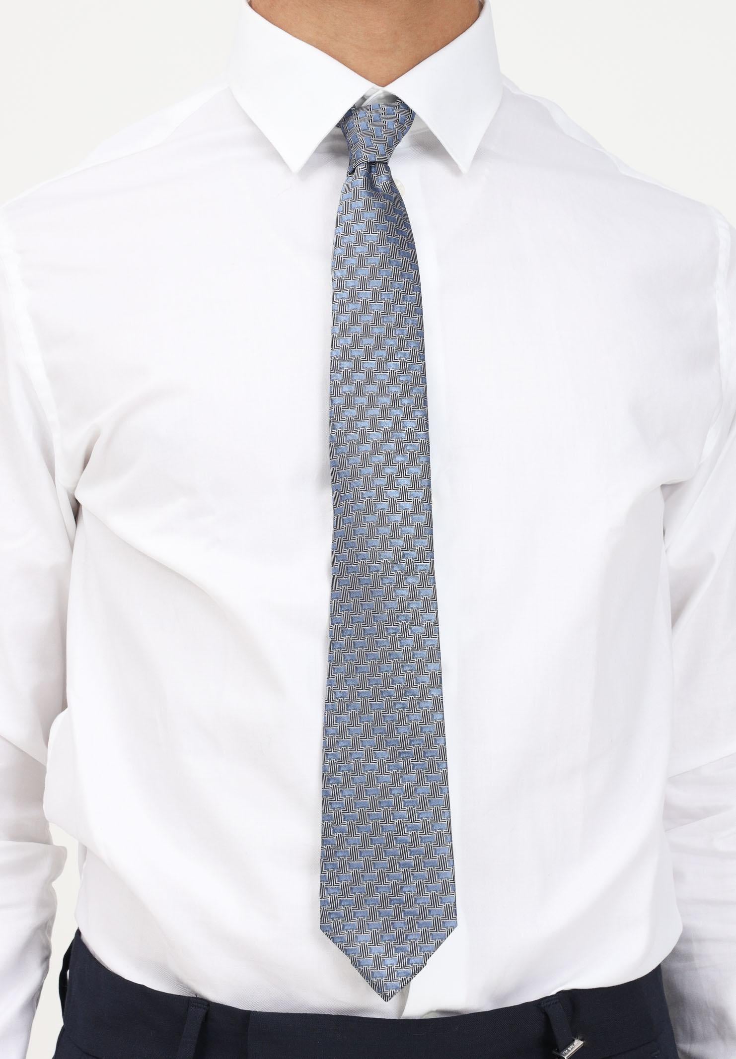 LANVIN Cravatta azzurra da uomo in seta con micro monogramma L 2156/2C . LANVIN 
