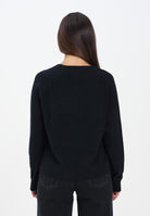 LEVI'S® Maglioncino con scollo a V nero da donna 0046F-0000 . LEVI'S® 