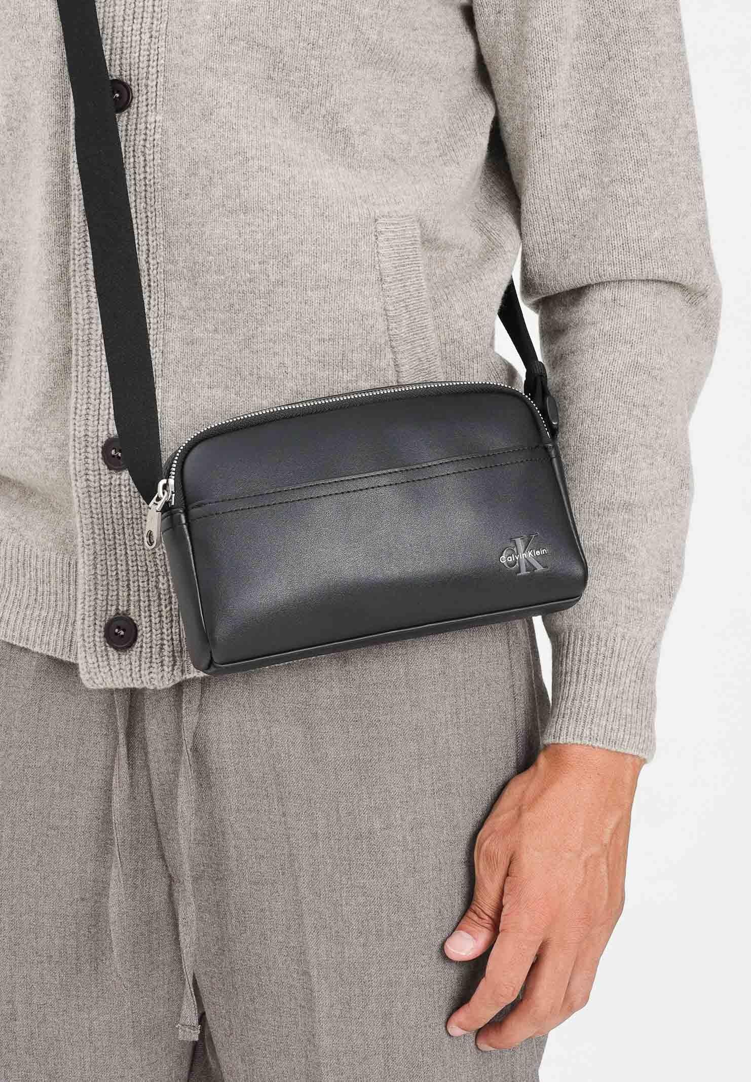 CALVIN KLEIN Borsa a tracolla nera da uomo con logo LV04G3015G UB1 CALVIN KLEIN 